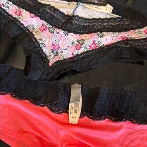 Victoria's Secret Black and Pink Lace Panties Set